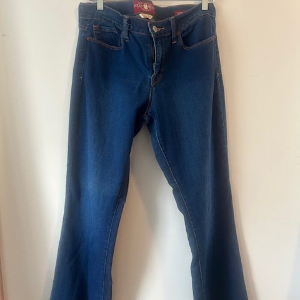 Lucky Brand Sofia 5 pocket distressed bootcut jeans, size 10/30